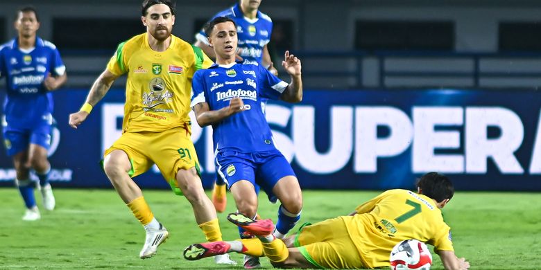 Liga Indonesia, Semen Padang, Persebaya Surabaya, Persebaya Vs Semen Padang, Super League, Persebaya, Francisco Rivera, Milos Raickovic, Persebaya Surabaya vs Semen Padang, Persebaya Vs Semen Padang: Raickovic Siap Gantikan Francisco Rivera