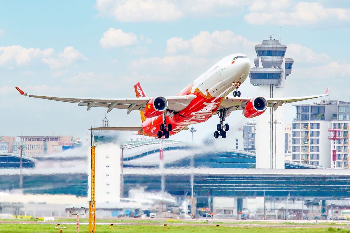 Vietjet, wisatawan Indonesia, Hanoi, Praha, Gerbang Baru ke Eropa, Vietjet Luncurkan Rute Hanoi-Praha Mulai Rp 7,2 Jutaan