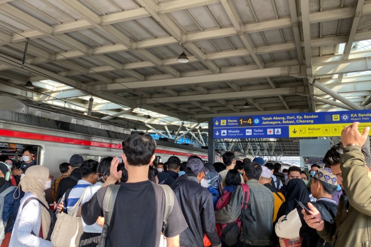 jadwal krl bogor manggarai, jadwal krl bogor manggarai hari ini, jadwal krl bogor manggarai terakhir, jadwal krl bogor manggarai 2025, jadwal krl manggarai bogor terbaru, harga tiket krl bogor manggarai, Jadwal KRL Bogor-Manggarai Hari Ini, Terpagi dan Termalam