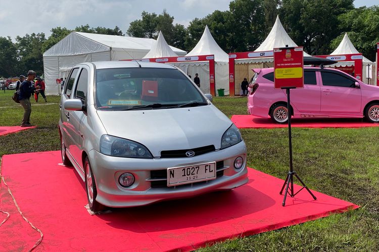 Daihatsu YRV, mobil mungil, Khoirul Anwar, komunitas YRV, Daihatsu YRV: Daya Tarik Unik Dari Pengalaman Pemilik
