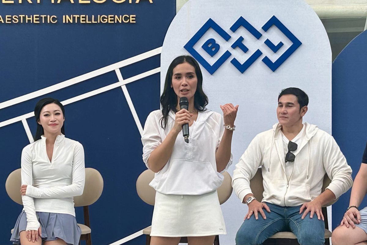 Marsha Timothy, kulit Marsha Timothy, Vino G Bastian, kulit marsha timothy, perawatan marsha timothy, marsha timothy usia, perawatan awet muda di klinik, awet muda di usia 40 tahun, 3 Perawatan Kulit Marsha Timothy, Tampil Awet Muda di Usia 46 Tahun