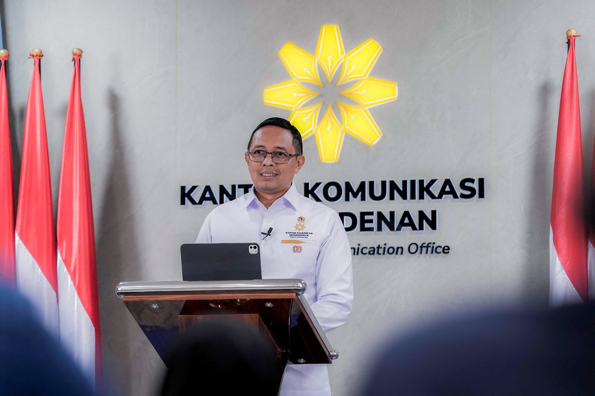 Hasan Nasbi, pengunduran diri, Pamit, Angga Raka Prabowo, Setelah Hampir 1 Tahun Memimpin, Hasan Nasbi Pamit dari PCO, Angga Raka Prabowo Dilantik Jadi Kepala Badan Komunikasi Pemerintah, Hasan Nasbi Pernah Ajukan Pengunduran Diri, Komentar Kontroversial Hasan Nasbi: Teror Kepala Babi, Pesan Presiden Prabowo kepada Hasan Nasbi