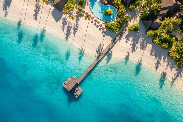 Maladewa, Thailand, 10 Negara Paling Indah di Dunia Versi Forbes, Indonesia Termasuk?, 1. Maladewa , 2. Antigua dan Barbuda , 3. Yunani , 4. Thailand , 5. Oman , 6. Indonesia, 7. Mauritius, 8. Amerika Serikat, 9. Spanyol , 10. Selandia Baru 