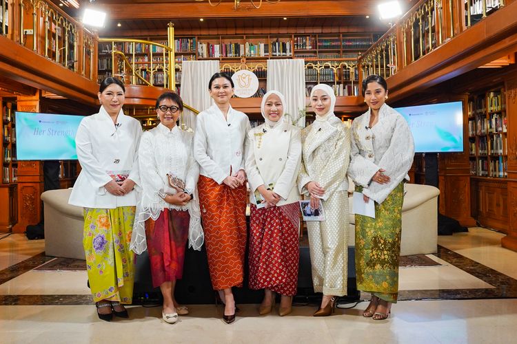 perempuan, Retno Marsudi, Retno, Di Balik Dilema Keluarga atau Karier, Retno Marsudi: Perempuan Bisa Pilih Keduanya