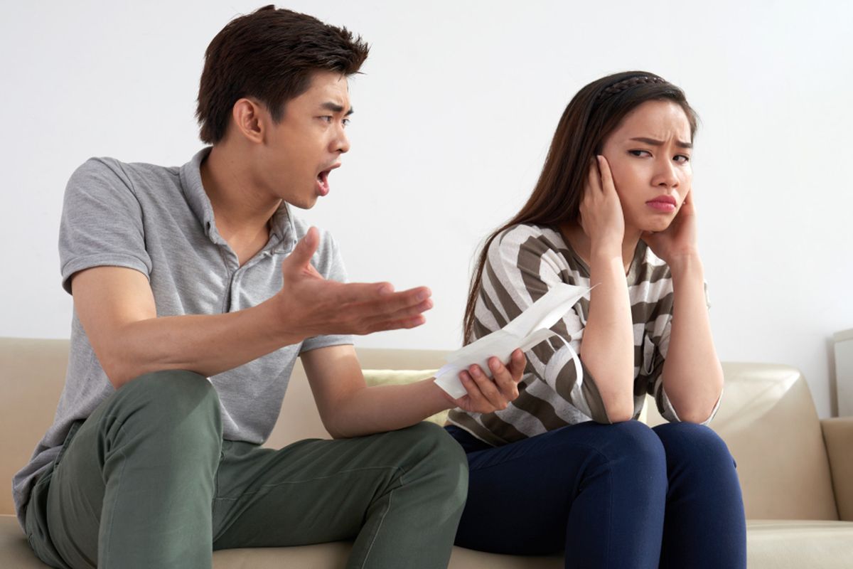 gaslighting, playing victim, gaslighting adalah, playing victim adalah, Ketahui, Perbedaan Gaslighting dengan Playing Victim, Perbedaan gaslighting dan playing victim, Tujuan gaslighting dan playing victim, Contoh perilaku gaslighting, Contoh perilaku playing victim