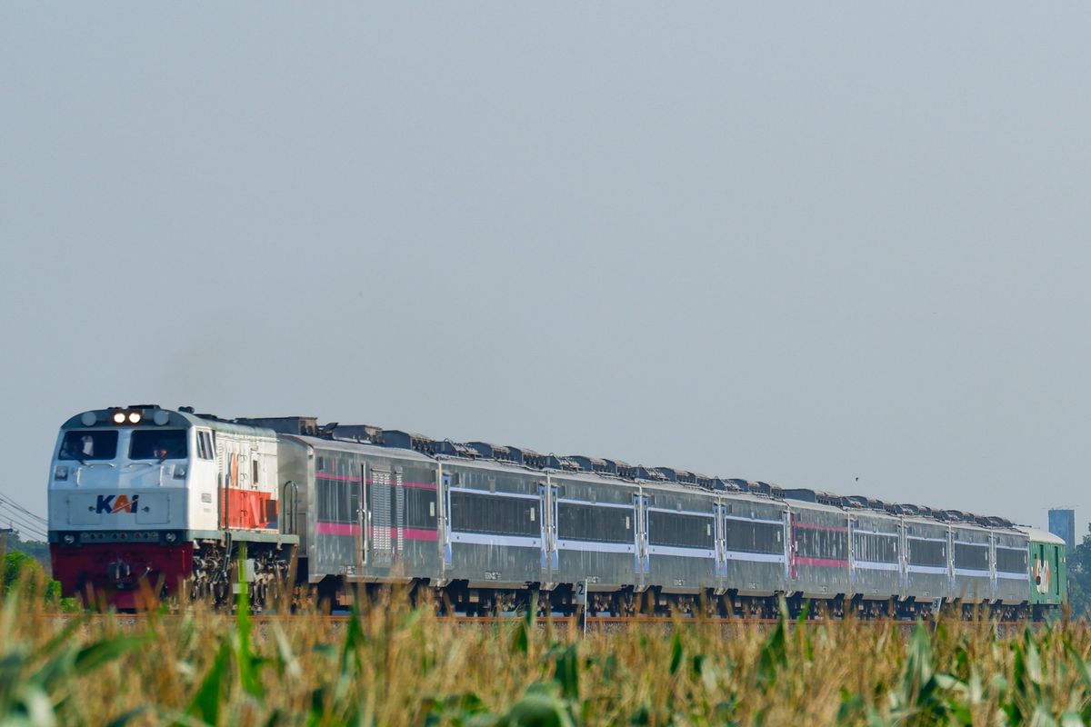 hut kai 2025, hut kereta api indonesia, hari jadi kereta api, Diskon hut KAI, Diskon HUT KAI 2025, Hari Ini Ada Flash Sale Tiket Kereta Cuma Rp 80.000, Tiket kereta Rp 80.000 di Flash Sale, Promo lain: Diskon hingga 20 persen, Cara mengecek kereta yang dapat promo, Daftar kereta api yang dapat promo Rp 80.000