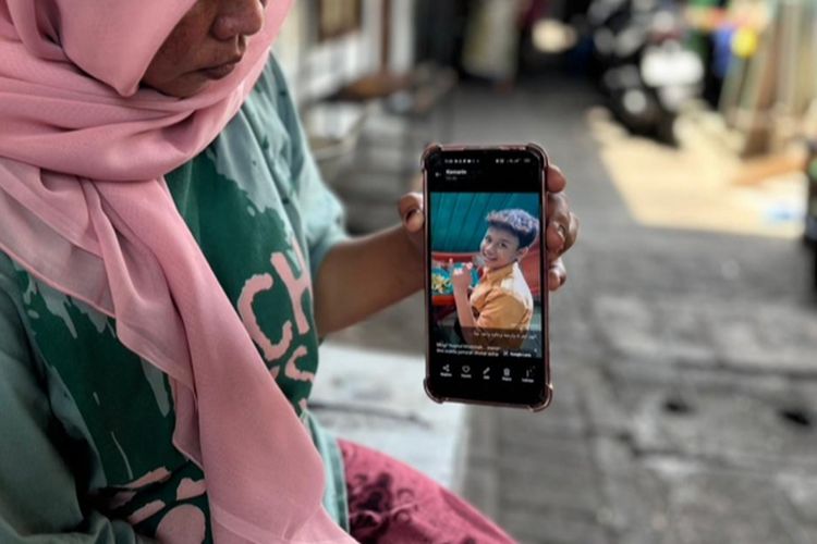 sidoarjo, Al Khoziny, al khoziny buduran sidoarjo, Ponpes Al Khoziny, ponpes al khoziny ambruk, ponpes al khoziny buduran, santri al khoziny, al khoziny buduran, mushala Al Khoziny, al khoziny ambruk, rs bhayangkara surabaya, Ponpes Al Khoziny berusia 125 tahun, RS Bhayangkara Surabaya Terima 62 Kantong Jenazah Korban Ambruknya Mushala Ponpes Al Khoziny