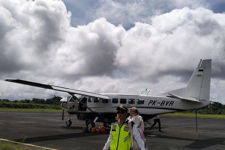 Susi Air, Susi Pudjiastuti, Susi air bandung yogyakarta, Buka Rute Susi Air Bandung-Yogyakarta PP, Susi Pudjiastusi Menangis Haru