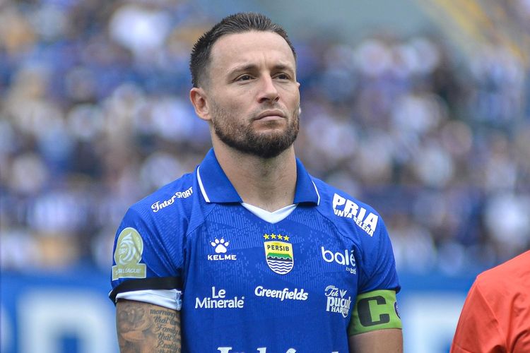 marc klok, Persib Bandung, persita vs persib bandung, Thom Haye, Bojan Hodak, Persita Vs Persib, Pertimbangan Hodak Beri Kesempatan Kedua Thom Haye Starter