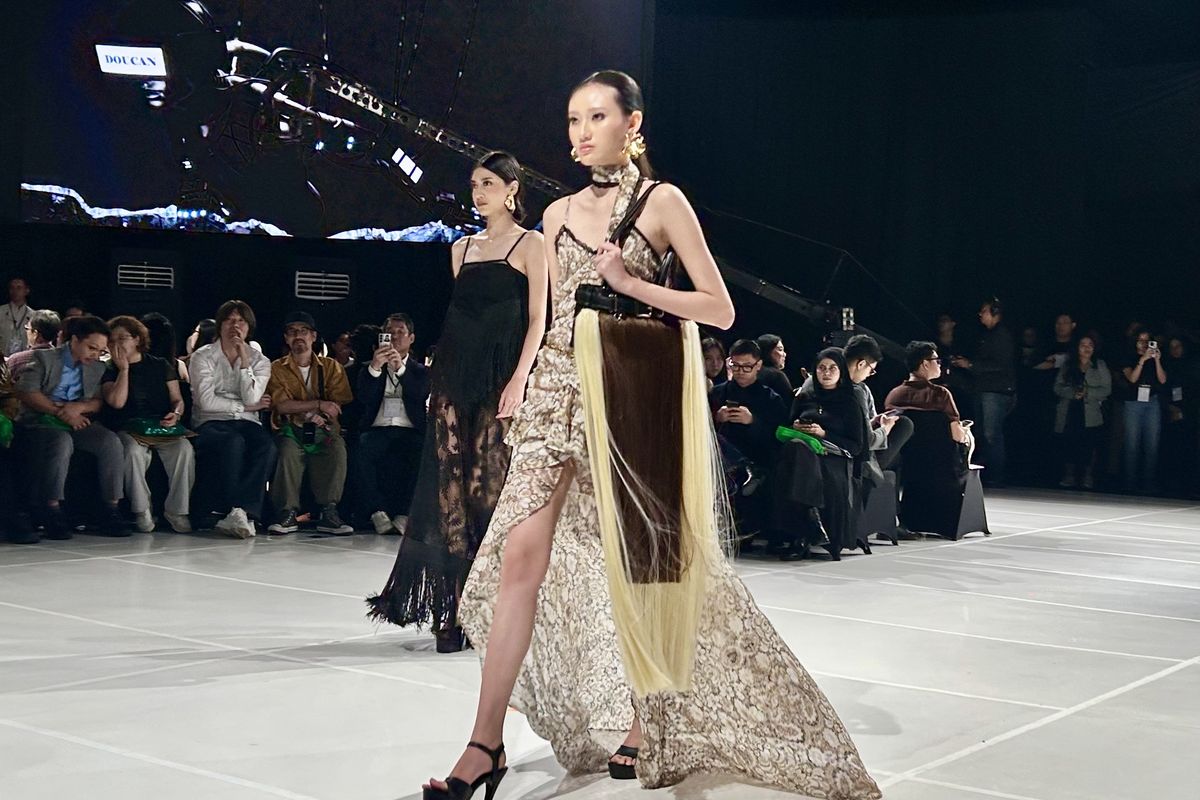 DOUCAN, jf3 fashion festival, jf3 fashion festival 2025, DOUCAN Korea, desainer Korea Selatan, koleksi fashion DOUCAN, Koleksi Fashion DOUCAN Manfaatkan Wig Bekas dengan Gaya Trendi dan Modis
