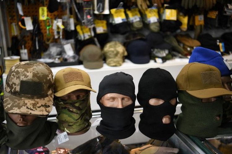 benang layangan, buff, balaclava, Rawan Benang Layangan di Jalan, Ini Pentingnya Balaclava dan Buff