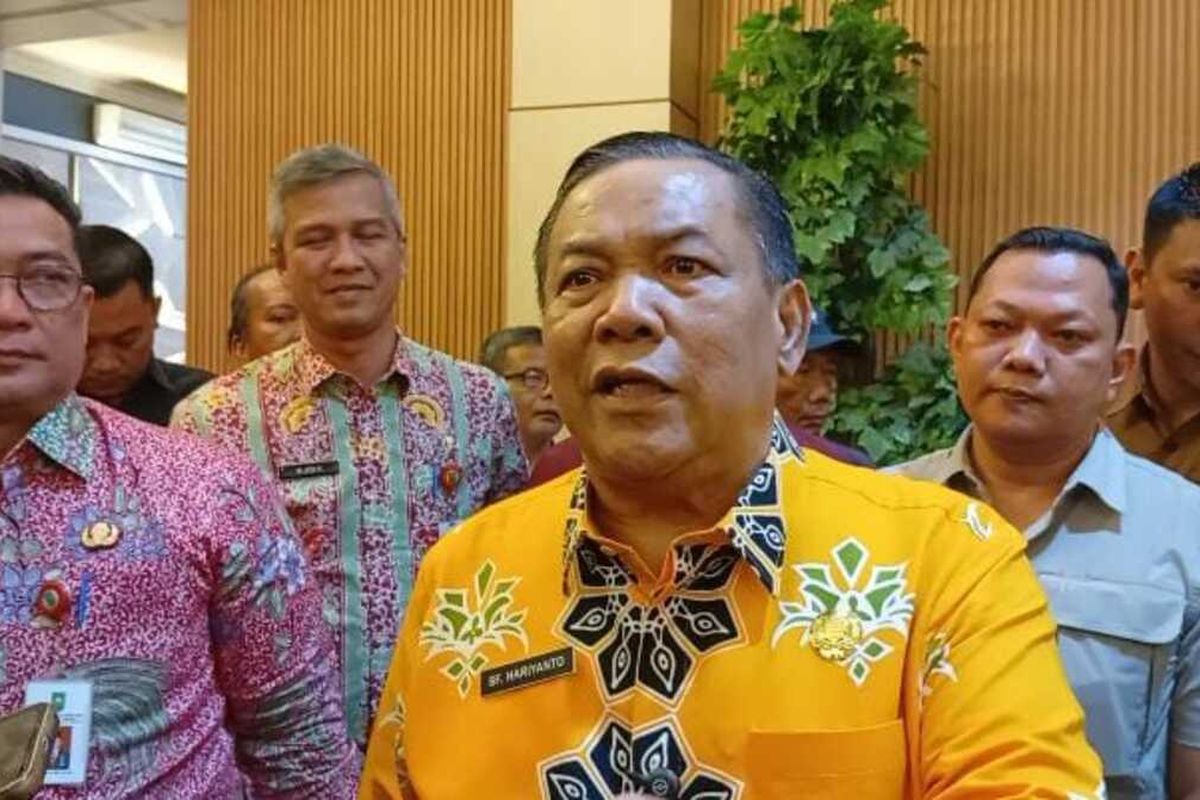 Abdul Wahid, Gubernur Riau, SF Hariyanto, OTT KPK, Wagub Riau, Plt Gubernur Riau, Sebelum Ditangkap KPK, Gubernur Riau Ngopi Bareng Wagub di Kafe