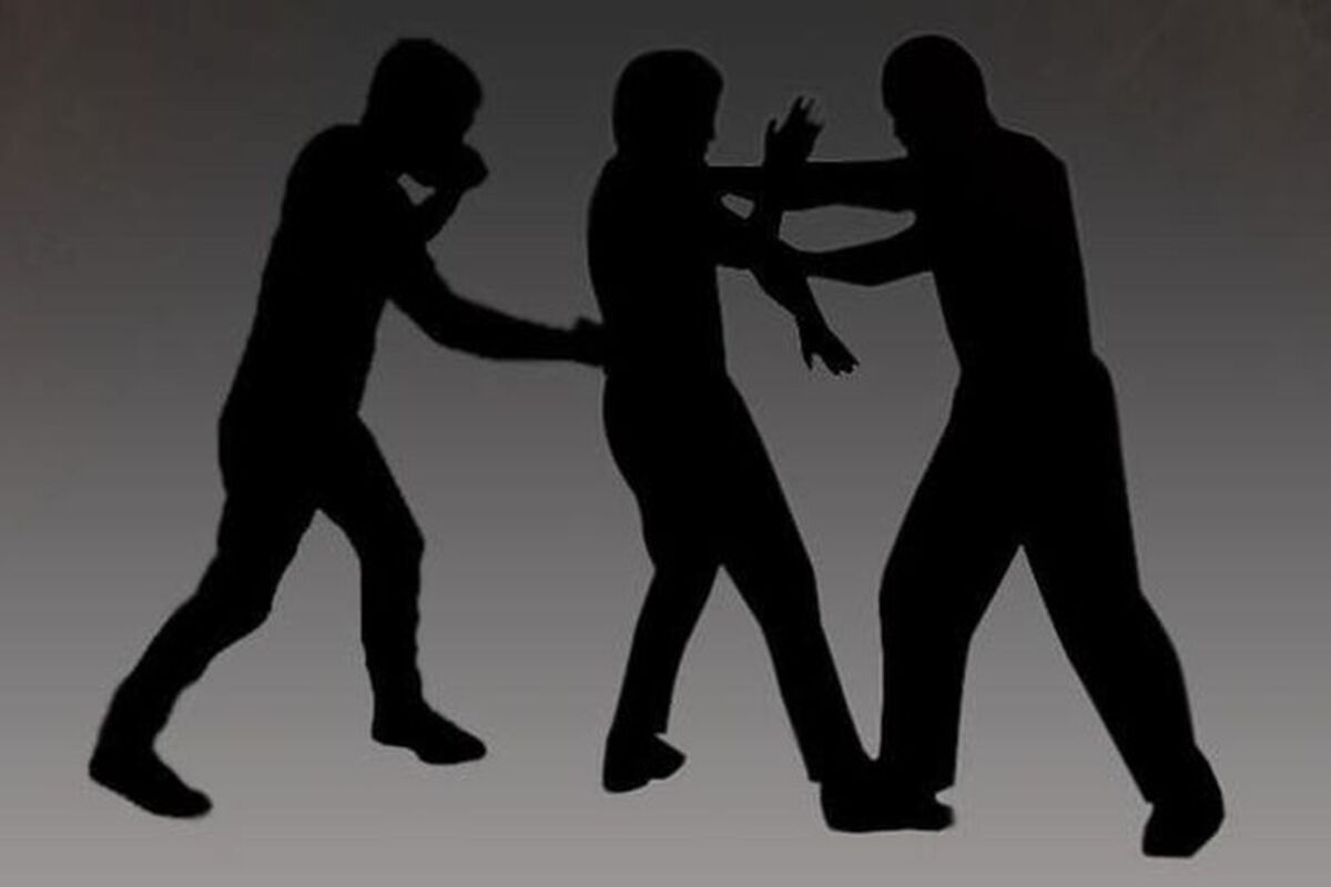 Cianjur, Kurir, pembacokan, Ketua RW dianiaya warga, Ketua RW di Cianjur Dibacok Warga Saat Hentikan Pertengkaran Kurir dan Pelanggan COD
