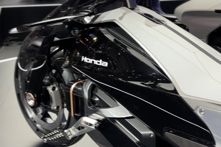 Honda, motor listrik, Japan Mobility Show 2025, EV Outlier Concept, Honda EV Outlier Concept: Motor Listrik Cruiser di JMS 2025