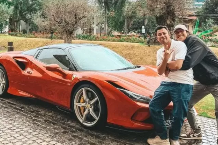 HR-V, Dari HR-V Lawas ke Rolls-Royce, Ini Isi Garasi Raffi Ahmad