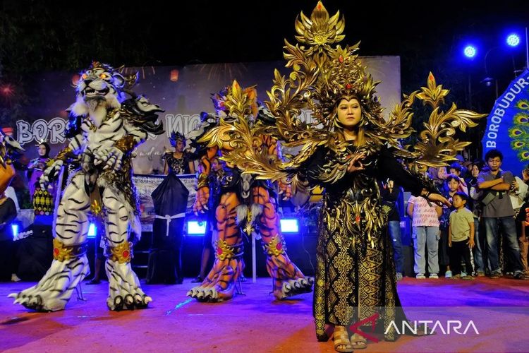 Borobudur, Candi Borobudur, borobudur night carnival, Borobudur Night Carnival 2025, Borobudur Night Carnival 2025, Pawai Budaya Semarakkan Malam di Kawasan Candi