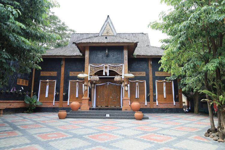 Jawa Barat, Jalan-Jalan ke Lembur Pakuan, Daerah Rumah Dedi Mulyadi yang Asri