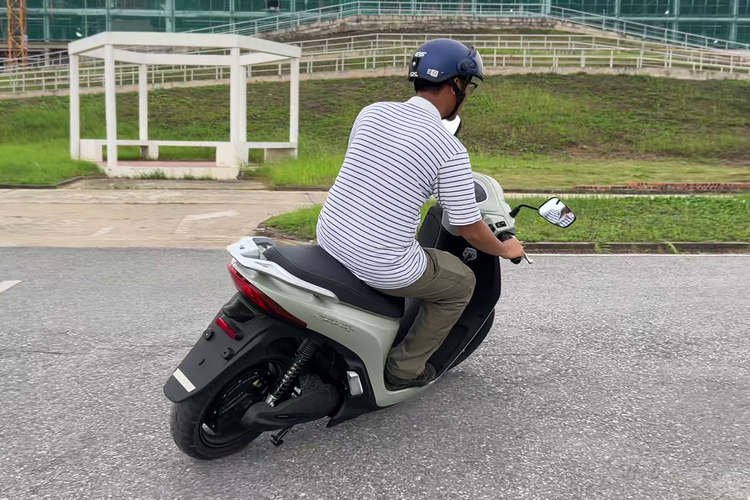 VinFast Feliz II, VinFast Feliz II: Skutik Listrik Retro, Performa Lebih Bertenaga