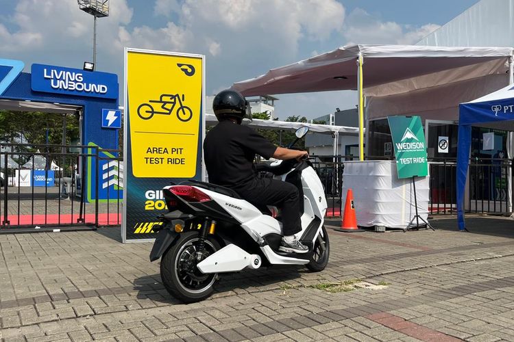 Pameran otomotif, GIIAS 2025, pameran otomotif, ice bsd city, teknologi otomotif, Hari Terakhir GIIAS 2025, Simak Harga Tiketnya