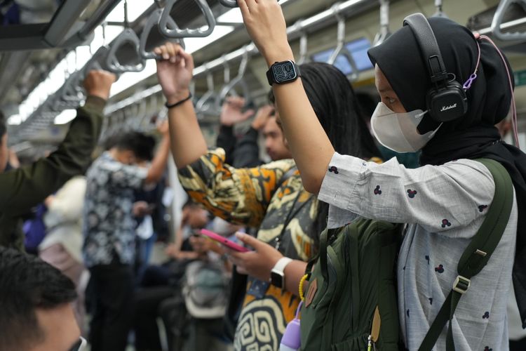 tarif, transjakarta, Rp 80, HUT Ke-80 TNI, acara HUT ke-80 TNI, 5 Oktober 2025, HUT ke-80 TNI, Naik MRT, LRT, dan Transjakarta Cuma Rp 80 di Tanggal 5 Oktober, Catat Caranya!