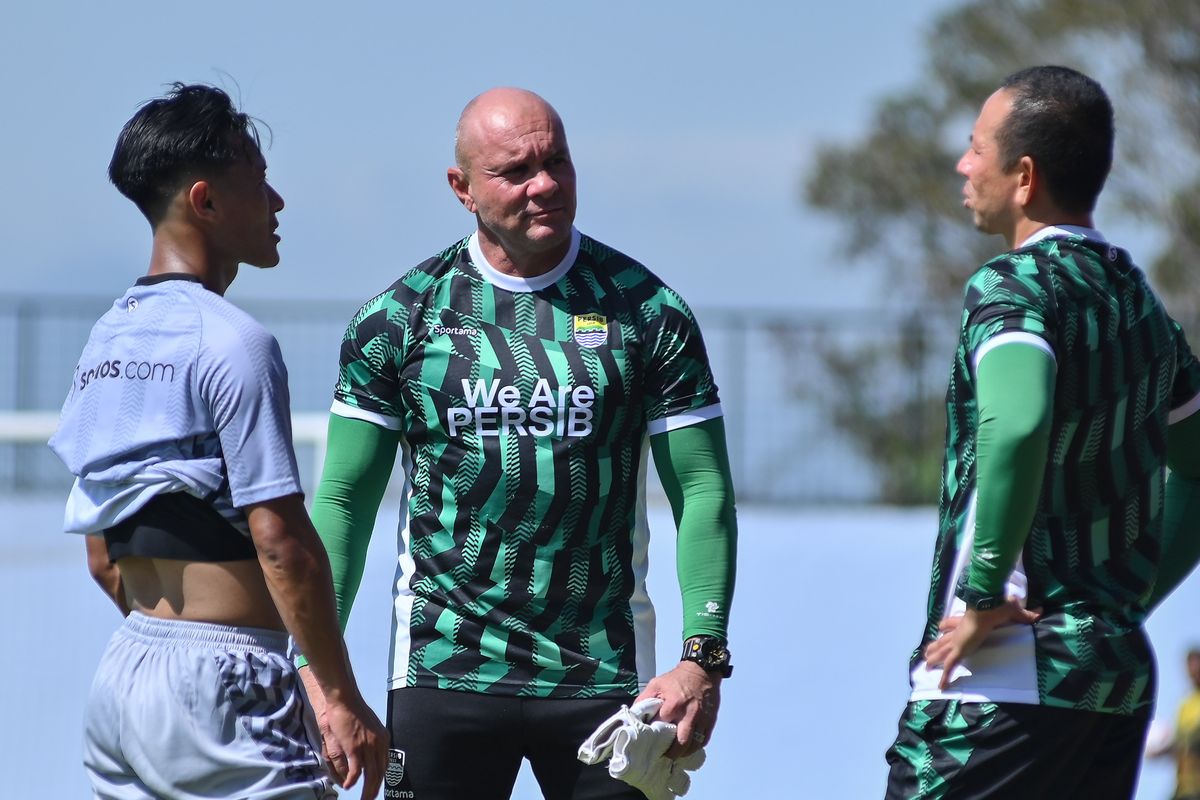 Persib, Luizinho Passos, Liga 1 2024-2025, Persib Bandung, Kevin Ray Mendoza, Masa Depan Pelatih Luizinho Passos di Persib Masih Tanda Tanya