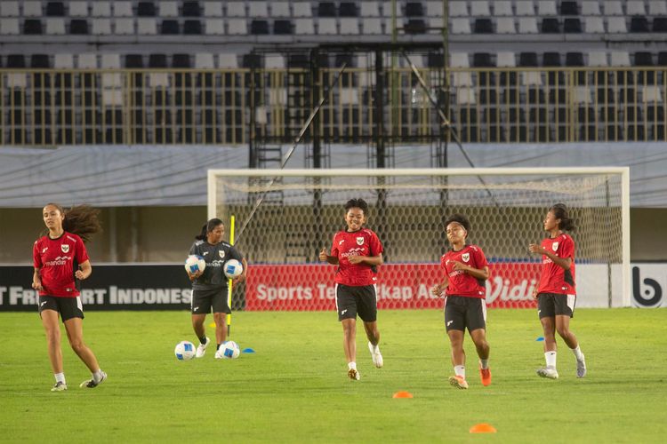Timnas Putri Indonesia, SEA Games 2025, Timnas Putri Indonesia vs Nepal, Hasil Timnas Putri Indonesia Vs Nepal 2-1, Garuda Pertiwi Menang Berkat Gol Aulia