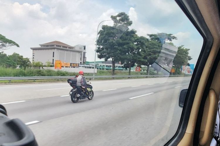 motor, Malaysia, jalan tol, aturan, Melihat Motor Bebas Masuk Tol di Malaysia, Gratis tanpa Batasan CC