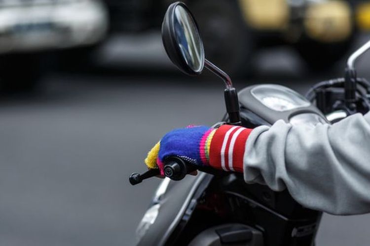sepeda motor, BPKB, Buku Pemilik Kendaraan Bermotor, BPKB elektronik, e-BPKB, Alasan Pemilik Sepeda Motor Belum Bisa Pakai e-BPKB
