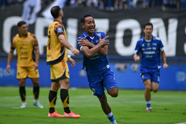 Persib, Persija, Persib vs Persija, Super League 2025-2026, Persija Jakarta, BERITA FOTO Persib Vs Persija, Gol Beckham Putra Antar Maung Juara Paruh Musim