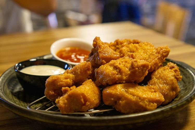 resep ayam fillet tepung, resep ayam fillet tepung maizena, resep ayam fillet tepung crispy, ayam goreng ala Jepang, chicken karage, cara membuat ayam tepung renyah, Cara Bikin Ayam Fillet Tepung ala Jepang Tetap Krispi Seharian, Ini Triknya