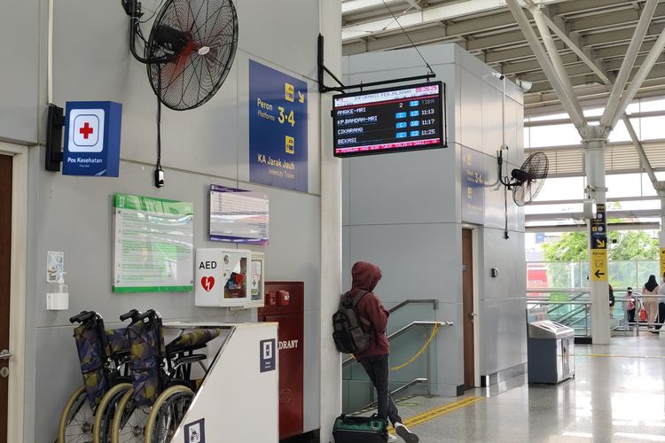 Stasiun Jatinegara, Jangan Bingung! Begini Alur Naik Kereta Api di Stasiun Jatinegara