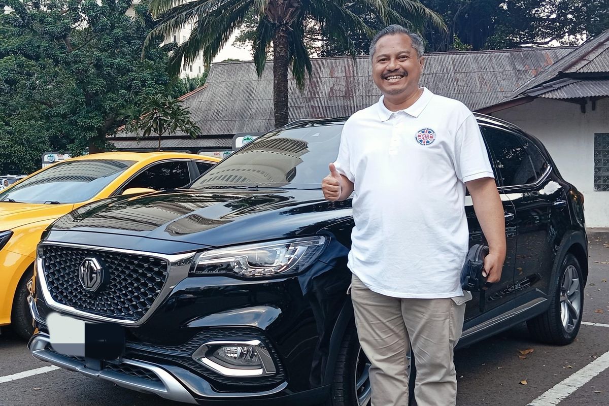 fitur canggih, SUV menengah, MG HS i-Smart, performa turbo, Ulasan Pemilik MG HS i-Smart: SUV Turbo, Mewah, tapi Ada Catatan, Mesin Turbo , Interior dan Fitur, Biaya Perawatan , Kesimpulan, Kelebihan:, Kekurangan: