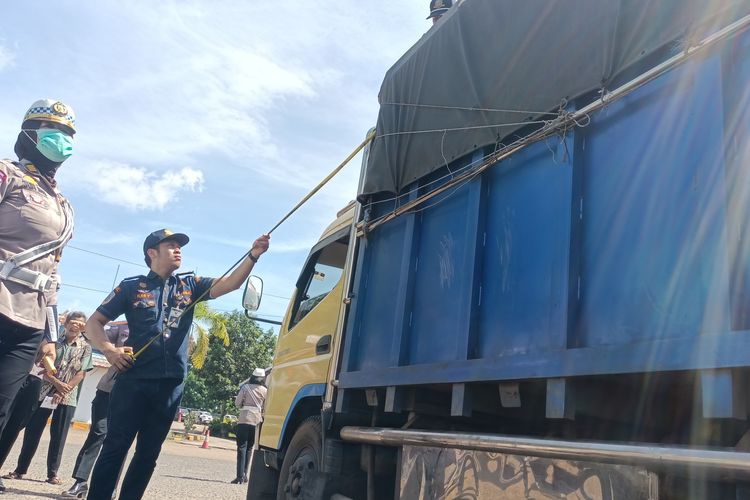 kerugian negara, Kecelakaan lalu lintas, Kemenhub, truk ODOL, Truk ODOL: Gambaran Buram Wajah Angkutan Logistik Nasional