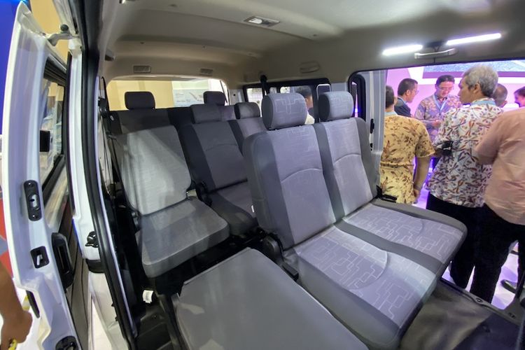 Gelora E, Sokonindo Automobile, kendaraan niaga, Mitra EV, Wuling, blind van, Mobil listrik, DFSK, Adu Kendaraan Niaga Listrik: DFSK Gelora E Vs Wuling Mitra EV