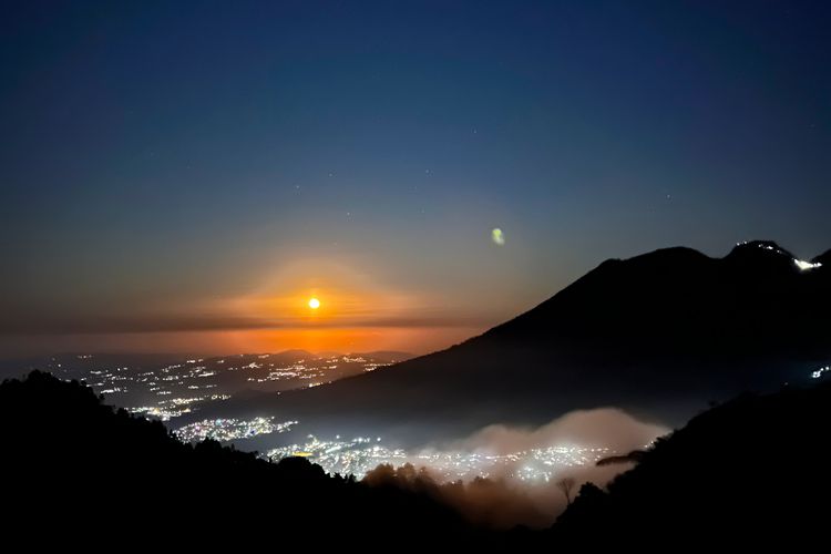 Gunung Setlerep, gunung setlerep via gejugan, Bukit Setlerep, Pendakian Gunung Setlerep, Gunung Setlerep via Gejugan, Pendakian di Dieng yang Indah dan Ramah Pemula
