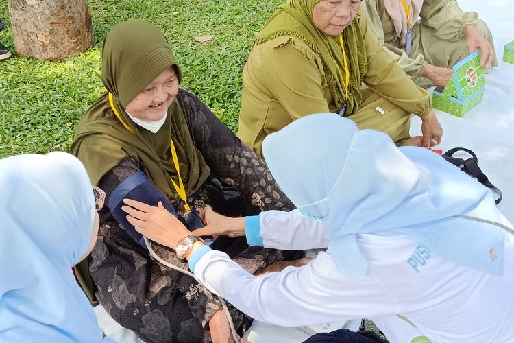 depresi, hipertensi, lansia, lanjut usia, hipertensi pada lansia, depresi pada lansia, rumah rasa, puskesmas tanah abang, Rumah Rasa, Bantu Lansia di Jakarta Lawan Depresi dan Hipertensi