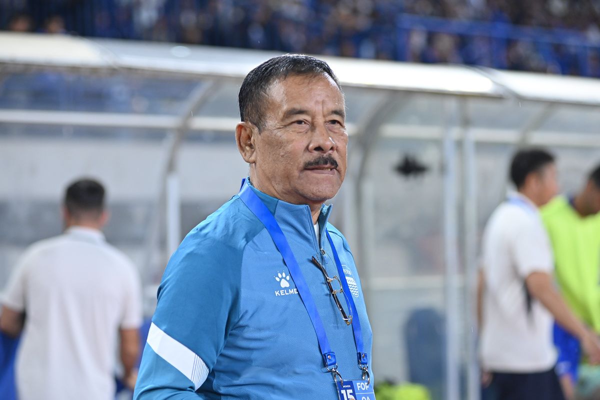 Persija, Persib, Super League 2025-2026, Persib Bandung, Umuh Muchtar, Kesaksian Umuh Muchtar soal Cekcok Pemain Persib dan Fan Persija di Bandara