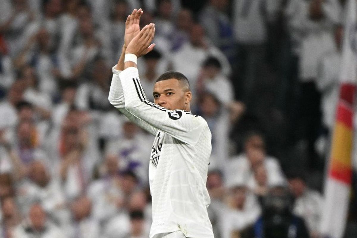 Real Madrid, Kylian Mbappe, Alaves, Alaves vs Real Madrid, Liga Spanyol, LaLiga, liga spanyol, real madrid, Real Madrid vs Alaves, Kylian Mbappe Kena Larangan Bermain Satu Laga akibat Kartu Merah
