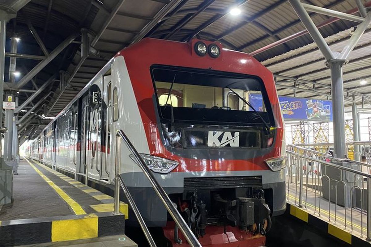 jadwal KRL Jogja Solo, kereta jogja solo, jadwal KRL Jogja Solo Agustus, KRL Jogja Solo terbaru, jadwal KRL 2025, Jadwal KRL Jogja-Solo Agustus 2025, Cek Waktu Berangkat per Stasiun, Dari Stasiun Tugu Yogyakarta, Dari Stasiun Lempuyangan, Dari Stasiun Maguwo, Dari Stasiun Brambanan, Dari Stasiun Srowot, Dari Stasiun Klaten, Dari Stasiun Ceper, Dari Stasiun Delanggu, Dari Stasiun Gawok, Dari Stasiun Purwosari, Dari Stasiun Solo Balapan, Dari Stasiun Solo Jebres, Tiba di Stasiun Palur