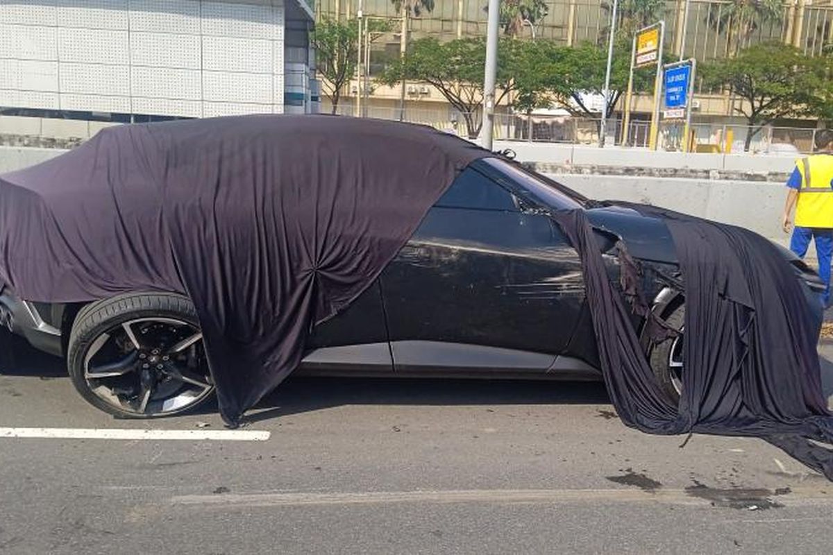 mobil super, Tol Cengkareng, Ferrari Purosangue, biaya perbaikan, Biaya perbaikan, Mobil Super, Biaya Perbaikan Ferrari Purosangue Setelah Kecelakaan