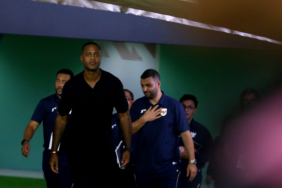 Louis van Gaal, FIFA Matchday, patrick kluivert, Timnas Indonesia, PSSI, patrick kluivert dipecat, patrick kluivert dipecat timnas indonesia, PSSI Belum Bahas Pengganti Kluivert di Timnas Indonesia