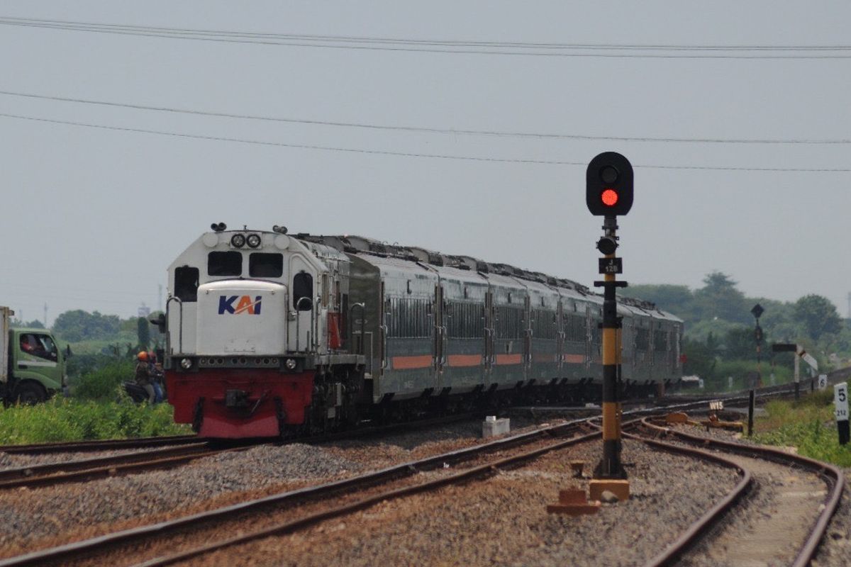 jadwal kereta, Stasiun Lempuyangan, stasiun yogyakarta, stasiun tugu, kereta api jogja surabaya, Jadwal Kereta Api Jogja-Surabaya dari Stasiun Tugu dan Lempuyangan