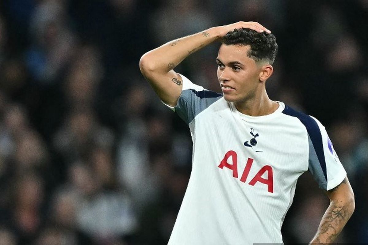 Brennan Johnson, Crystal Palace, Tottenham, Brennan Johnson Resmi Bergabung dengan Crystal Palace