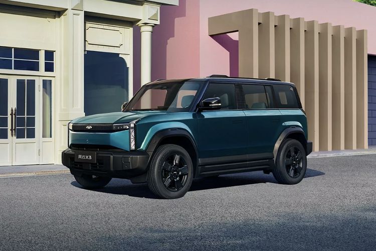 Heaven's Gate, Range Rover Sport, EREV, Plug-in Hybrid Electric Vehicle, PHEV, range rover sport, plug-in hybrid electric vehicle, heaven's gate, extended range electric vehicle, Fengyun X3L, Adu Spesifikasi Range Rover vs Chery Fengyun X3L, Pendaki Heaven's Gate
