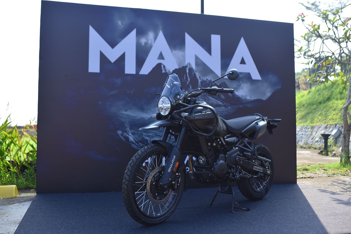 Royal Enfield, Himalayan Mana Black Edition, Royal Enfield Rilis Himalayan Mana Black Edition, Harga Rp 168 Jutaan