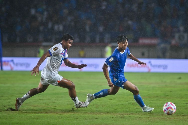 Nazriel Alfaro, Timnas U17 Indonesia, Persib, Piala Dunia U17 2025, Persib Bandung, timnas u17 Indonesia, Thom Haye, Indonesia vs Honduras, Atensi Thom Haye kepada Aksi Pemuda Persib Nazriel Alfaro di Piala Dunia U17