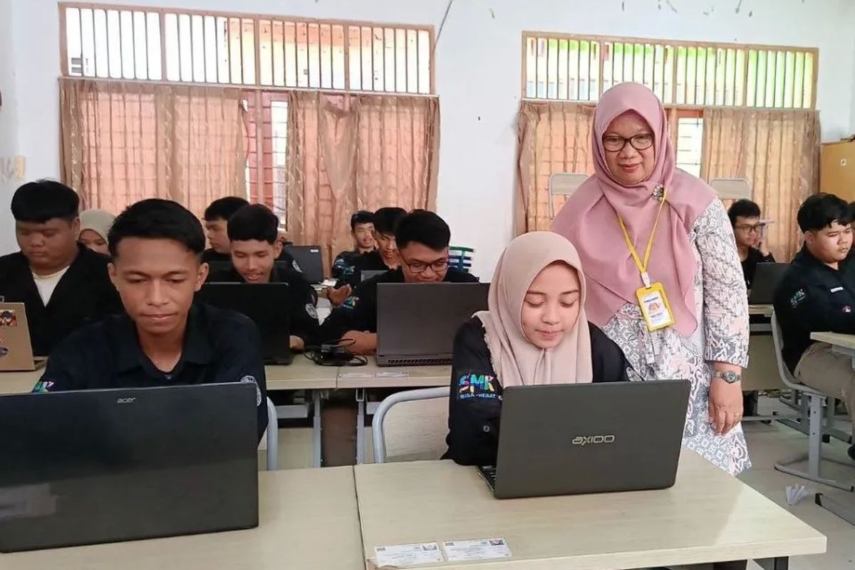 Kemendikdasmen, Tes Kemampuan Akademik, Abdul Mu’ti, TKA 2025, TKA 2025 di Kalimantan Timur Berjalan Lancar, Kemendikdasmen Soroti Kendala Non-Teknis, Kendala Non-Teknis Masih Dihadapi Sejumlah Sekolah, TKA Jadi Portofolio Pendukung Nilai Akademik Siswa, 50 Ribu Siswa di Kaltim Ikut TKA 2025, Sejalan dengan Visi Pendidikan Nasional