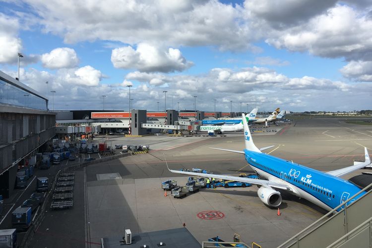 bahan bakar jet, maskapai penerbangan, Bandara Schiphol Amsterdam, Bandara Schiphol, Bandara Schiphol Amsterdam Beri Diskon 10 Persen untuk Maskapai, Atasi Harga Bahan Bakar Mahal?