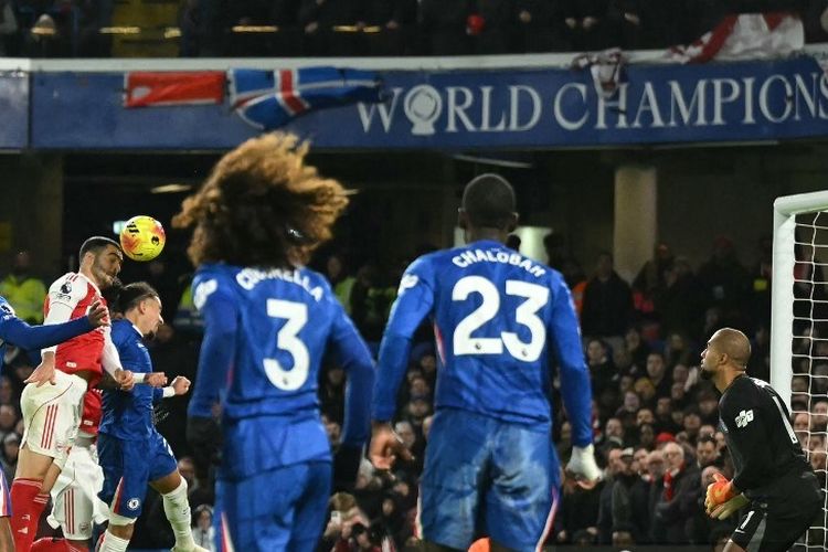 Chelsea vs Arsenal, Liga Inggris, Moises Caicedo, Chelsea, Arsenal, Mikel Arteta, Pelatih Arsenal, Arsenal vs Chelsea, moises caicedo, arsenal, chelsea, pelatih arsenal, Penyebab Arsenal Imbang kontra Chelsea, meski Cuma Lawan 10 Pemain