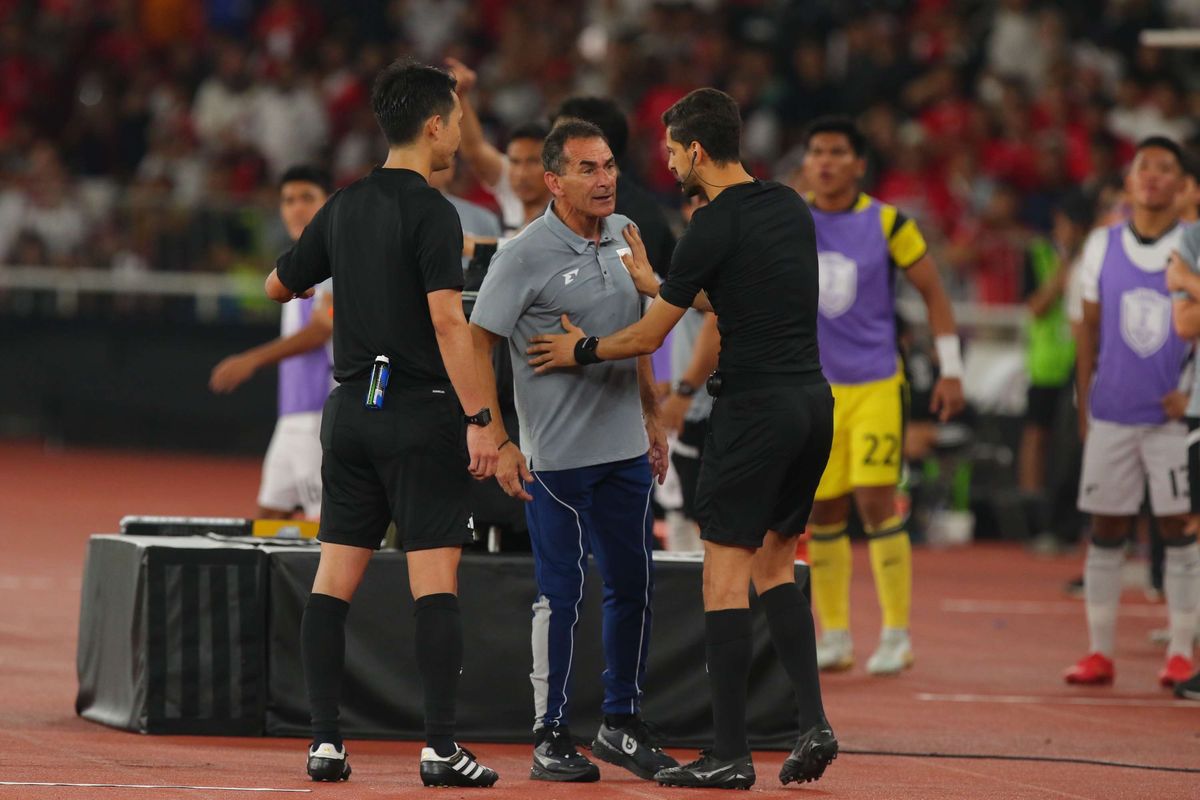 Timnas U23 Indonesia, ASEAN U23 Championship 2025, Gerald Vanenburg, Vietnam vs Indonesia, Timnas U23 Vietnam, Kim Sang-sik, Indonesia vs Vietnam, timnas U23 Indonesia vs Vietnam, timnas U23 Vietnam, Hasil Timnas U23 Indonesia Vs Vietnam, Piala AFF U23 2025, Indonesia vs Vietnam U23, skor timnas u23 Indonesia vs Vietnam, Indonesia Vs Vietnam, Penjelasan Gerald Vanenburg Ubah Formasi Jadi 3-4-3